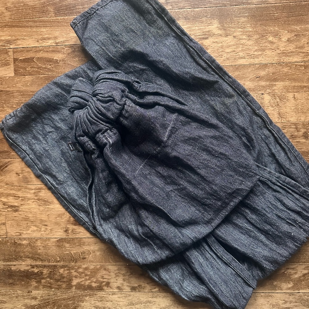 Dark ring sling